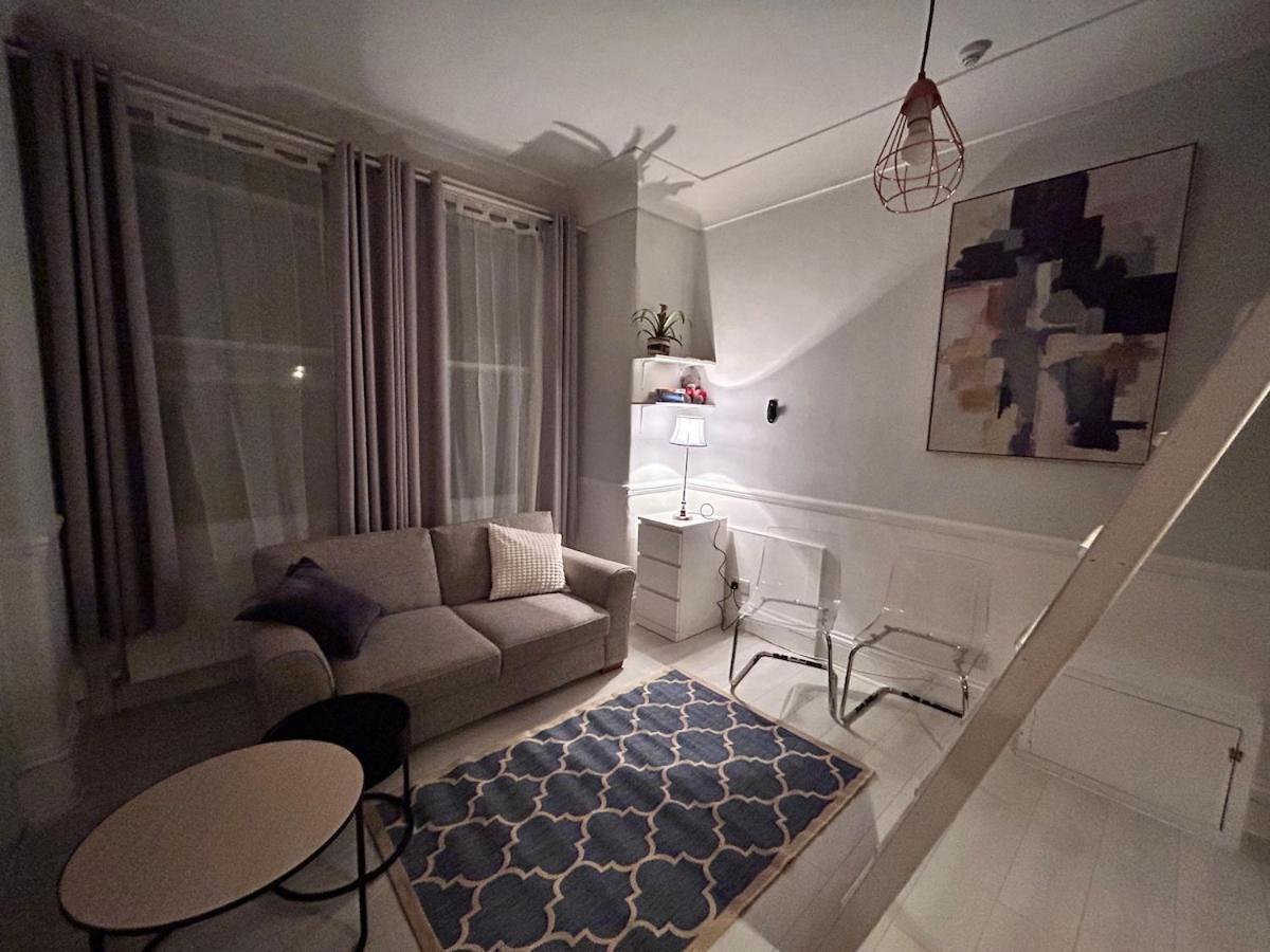 Beautiful Chiswick * London